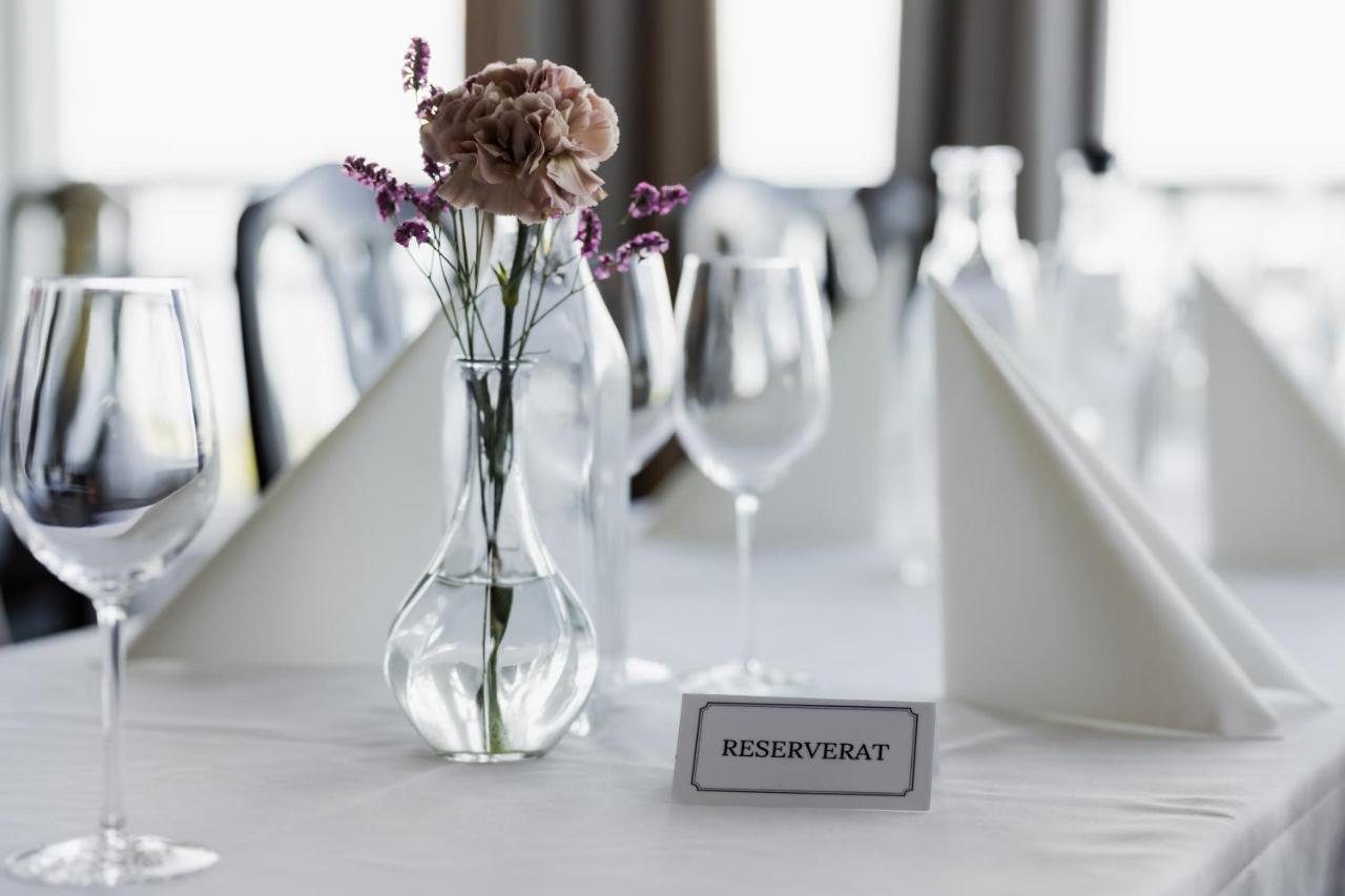 Hotel Gyllene Uttern Gränna エクステリア 写真