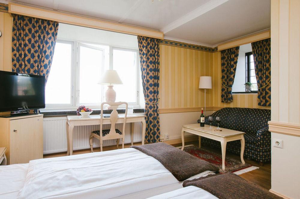 Hotel Gyllene Uttern Gränna エクステリア 写真