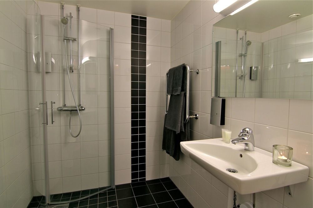 Hotel Gyllene Uttern Gränna エクステリア 写真